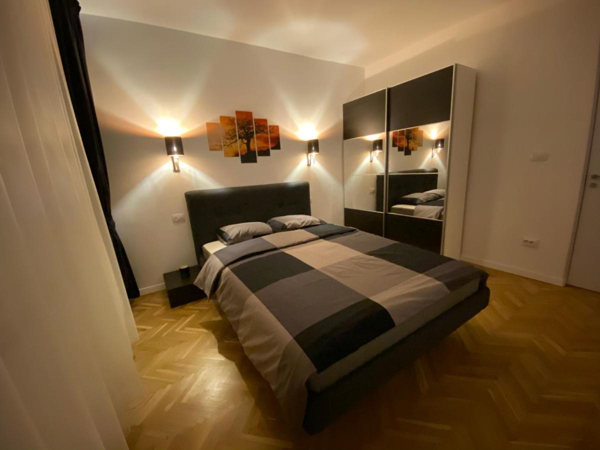 Center Loft Apartment Buzau Luaran gambar