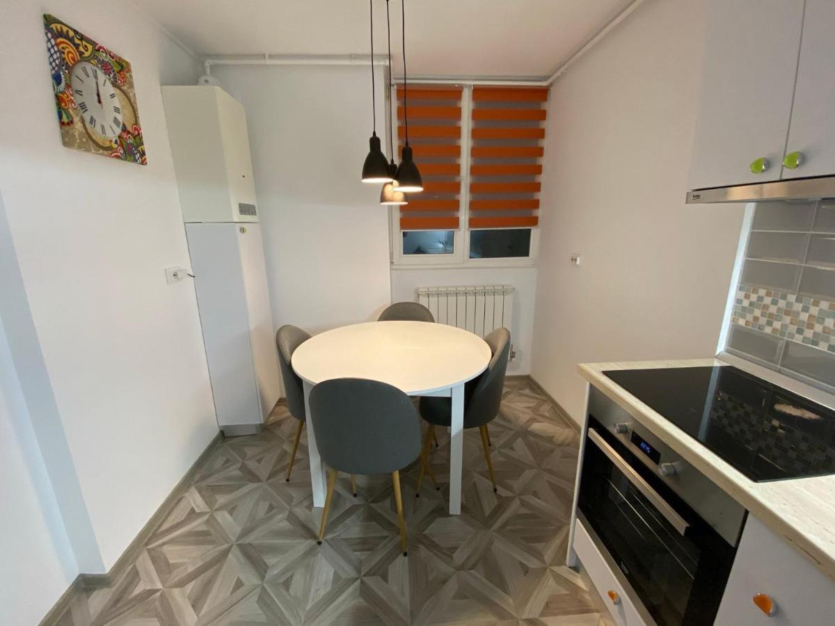 Center Loft Apartment Buzau Luaran gambar
